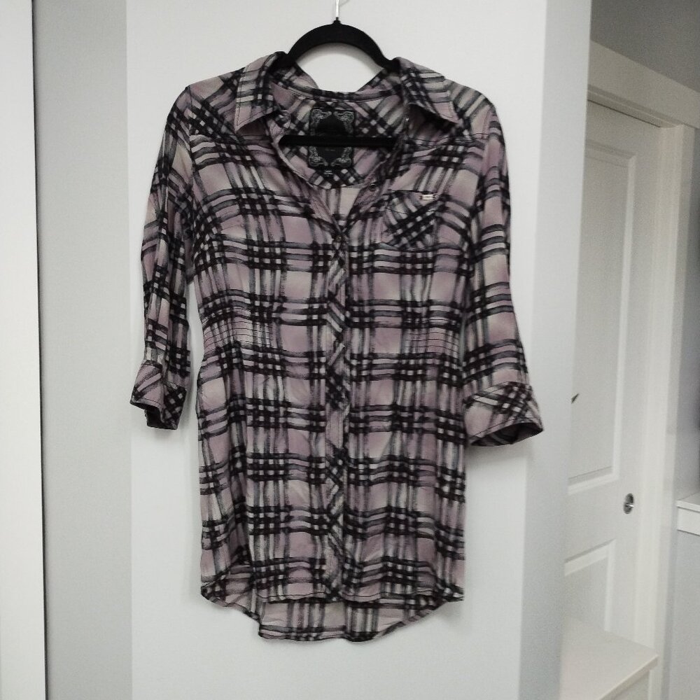 Guess jeans button down 3/4 sleeve longer style top